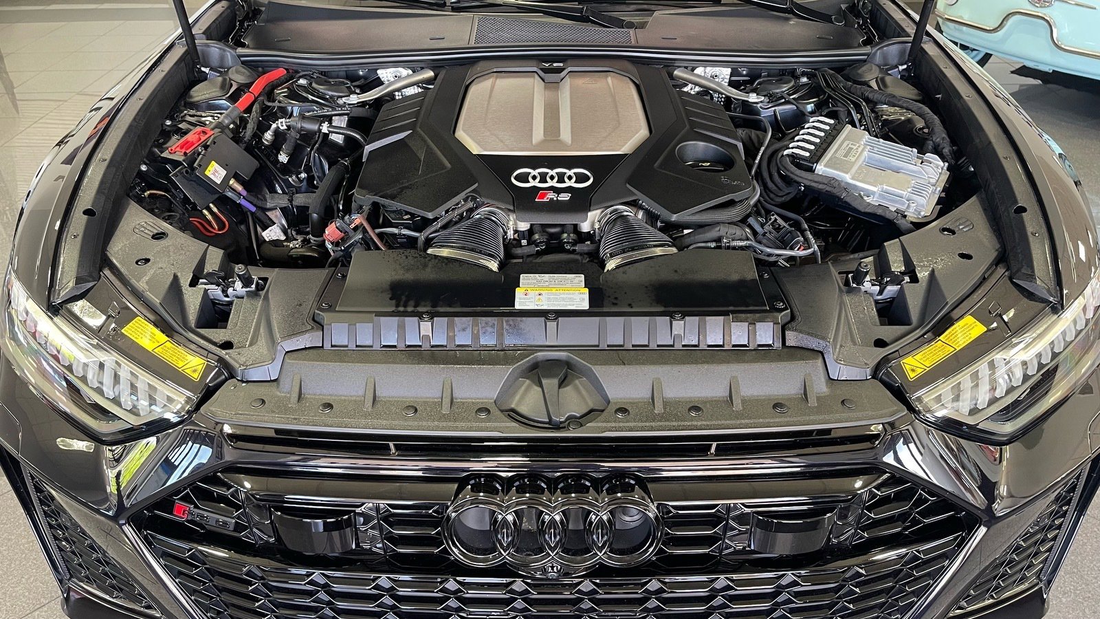 Used 2024 Audi RS 6 performance w/ Matte Carbon Package AWD/4WD image 19