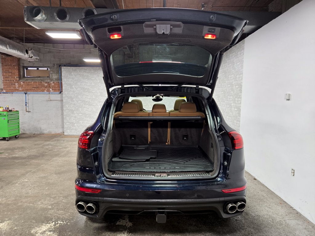 Used 2017 Porsche Cayenne S AWD/4WD image 43