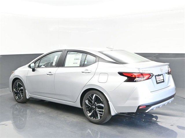 New 2025 Nissan Versa SR w/ Trunk Package image 3