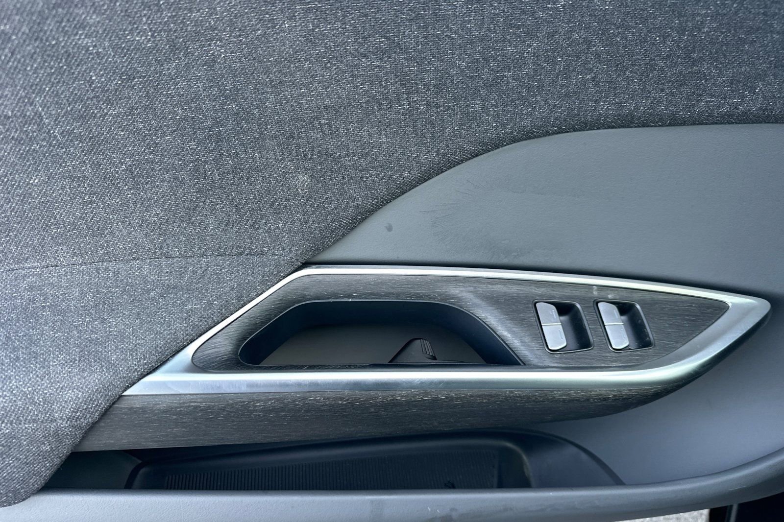 Used 2024 Lucid Air Pure image 12