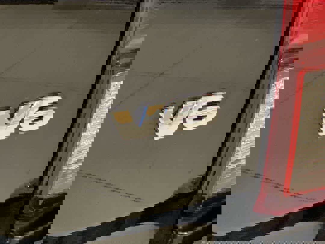 Used 2018 Toyota Tacoma TRD Off-Road image 12