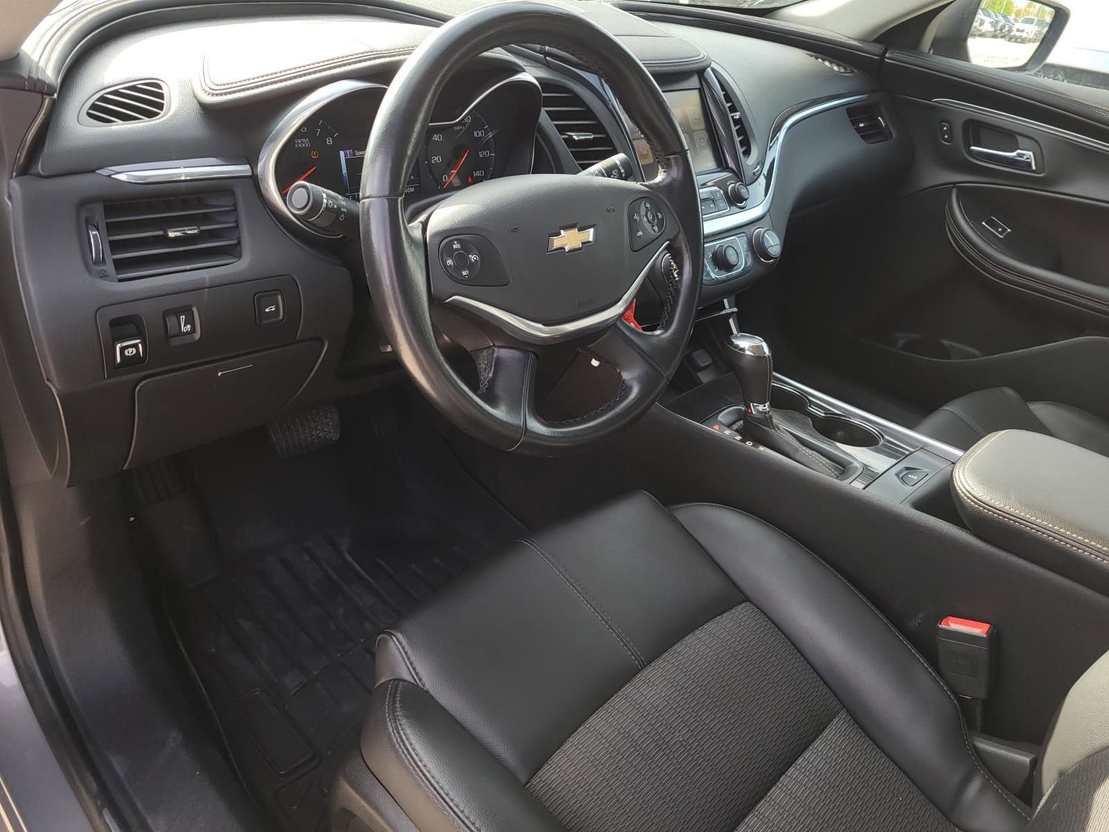 Used 2017 Chevrolet Impala LT image 18