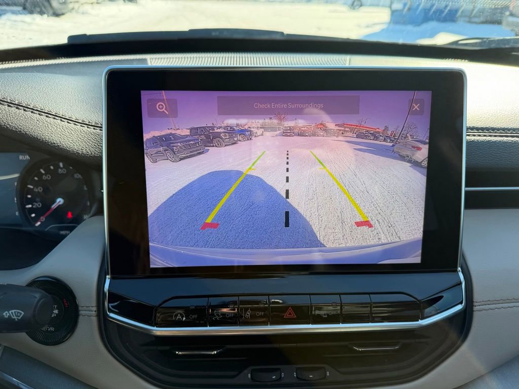 Used 2024 Jeep Compass Limited image 12