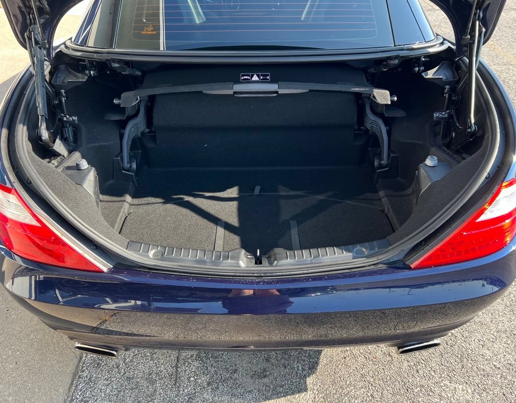 Used 2015 Mercedes-Benz SLK 250 image 24