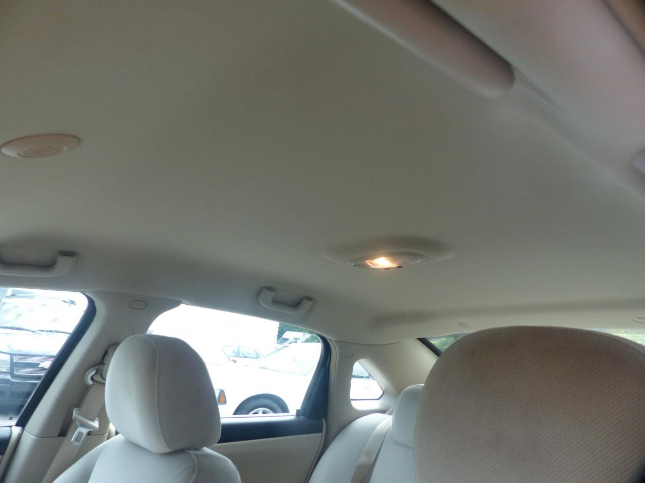 Used 2010 Chevrolet Impala LS FWD image 25