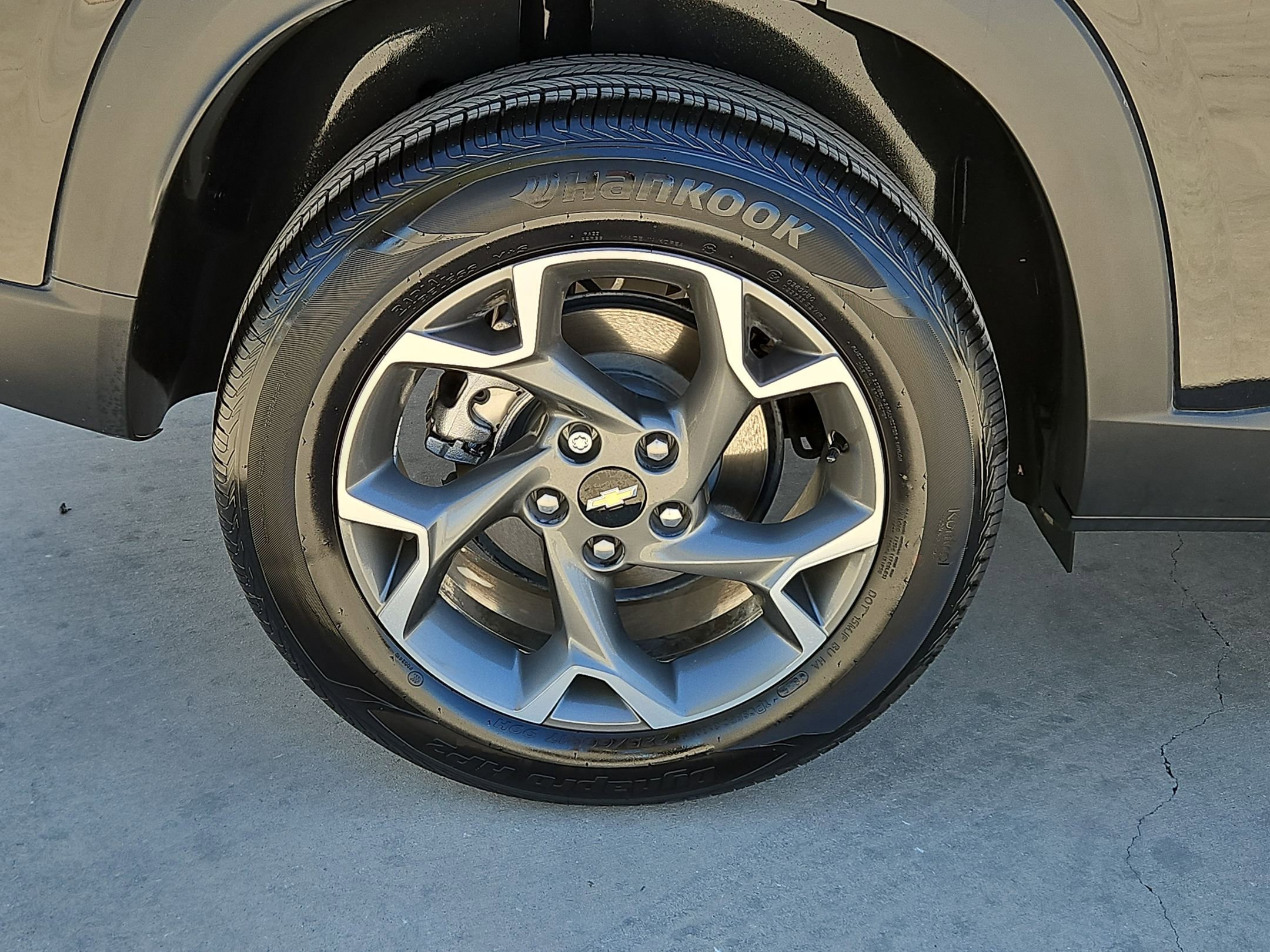 Certified 2025 Chevrolet Trax LT image 32