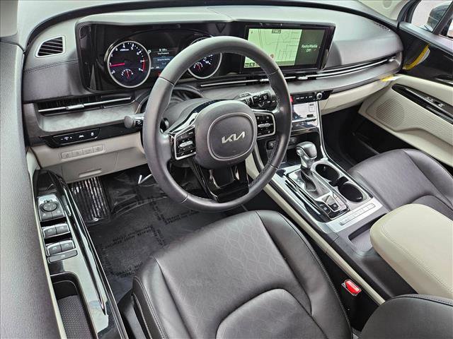 Used 2022 Kia Carnival EX FWD image 10