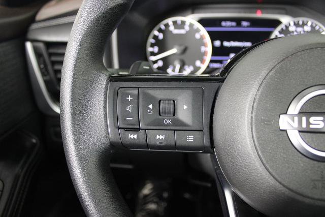Certified 2023 Nissan Rogue SV image 24