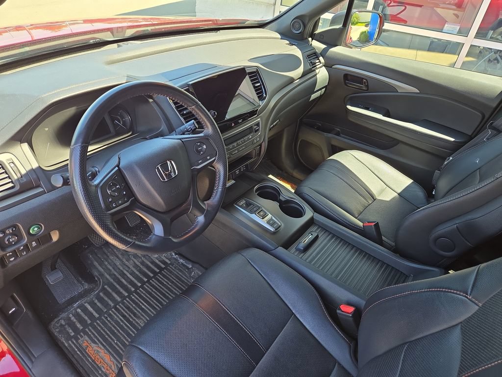 Certified 2022 Honda Passport TrailSport image 27