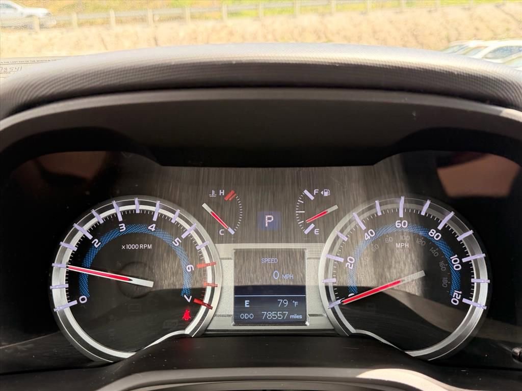 Used 2018 Toyota 4Runner SR5 Premium AWD/4WD image 23