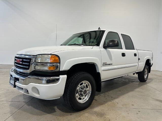 Used 2006 GMC Sierra 2500 W/T w/ Skid Plate Package