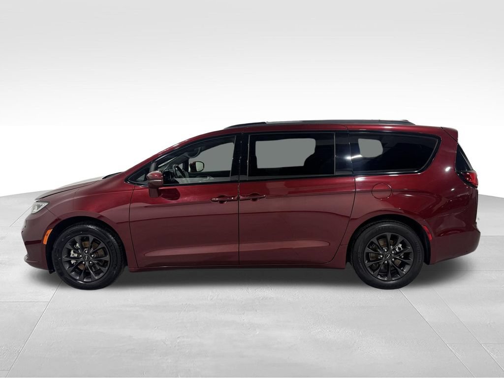 Used 2021 Chrysler Pacifica Touring w/ S Appearance Package FWD image 14