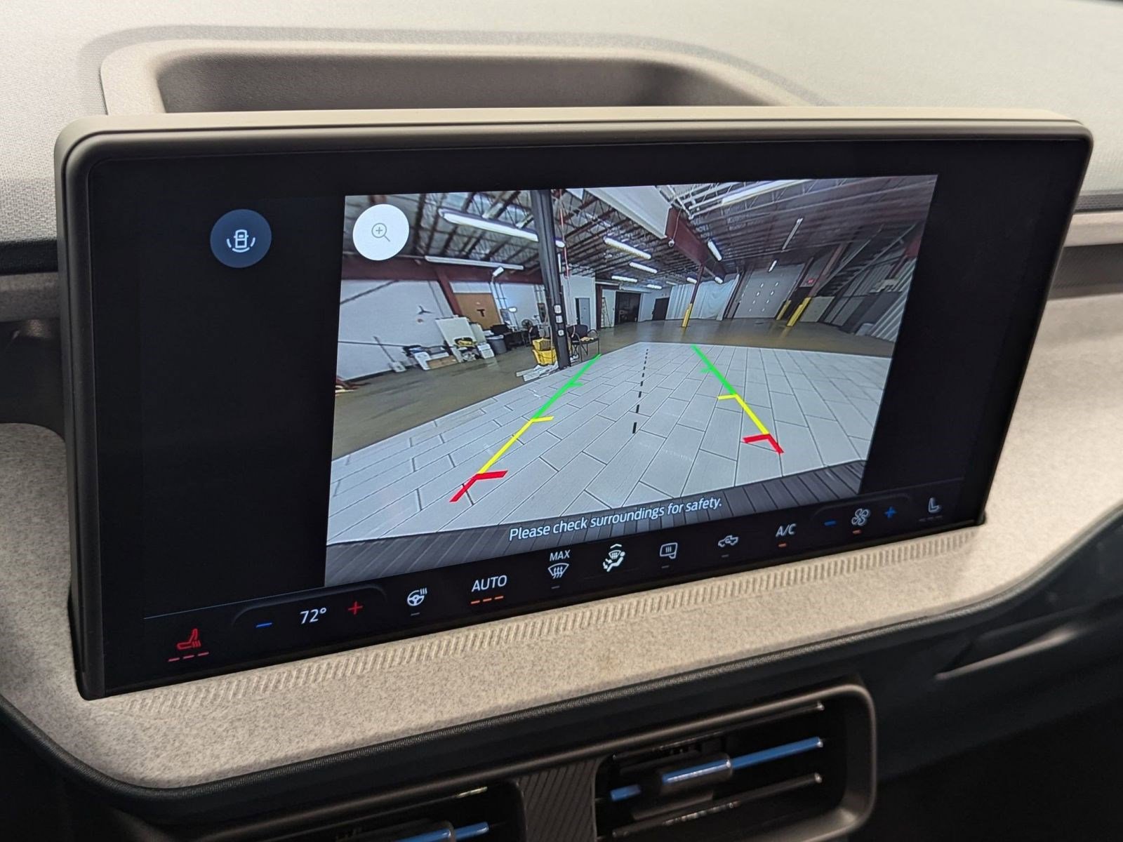 New 2025 Ford Maverick XLT w/ XLT Luxury Package image 32