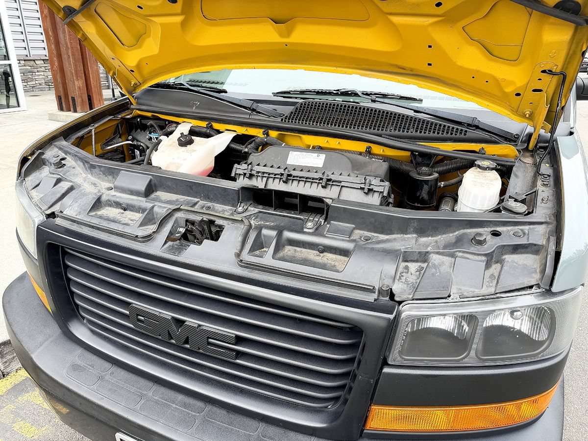 Used 2019 GMC Savana 3500 w/ Driver Convenience Package RWD image 20