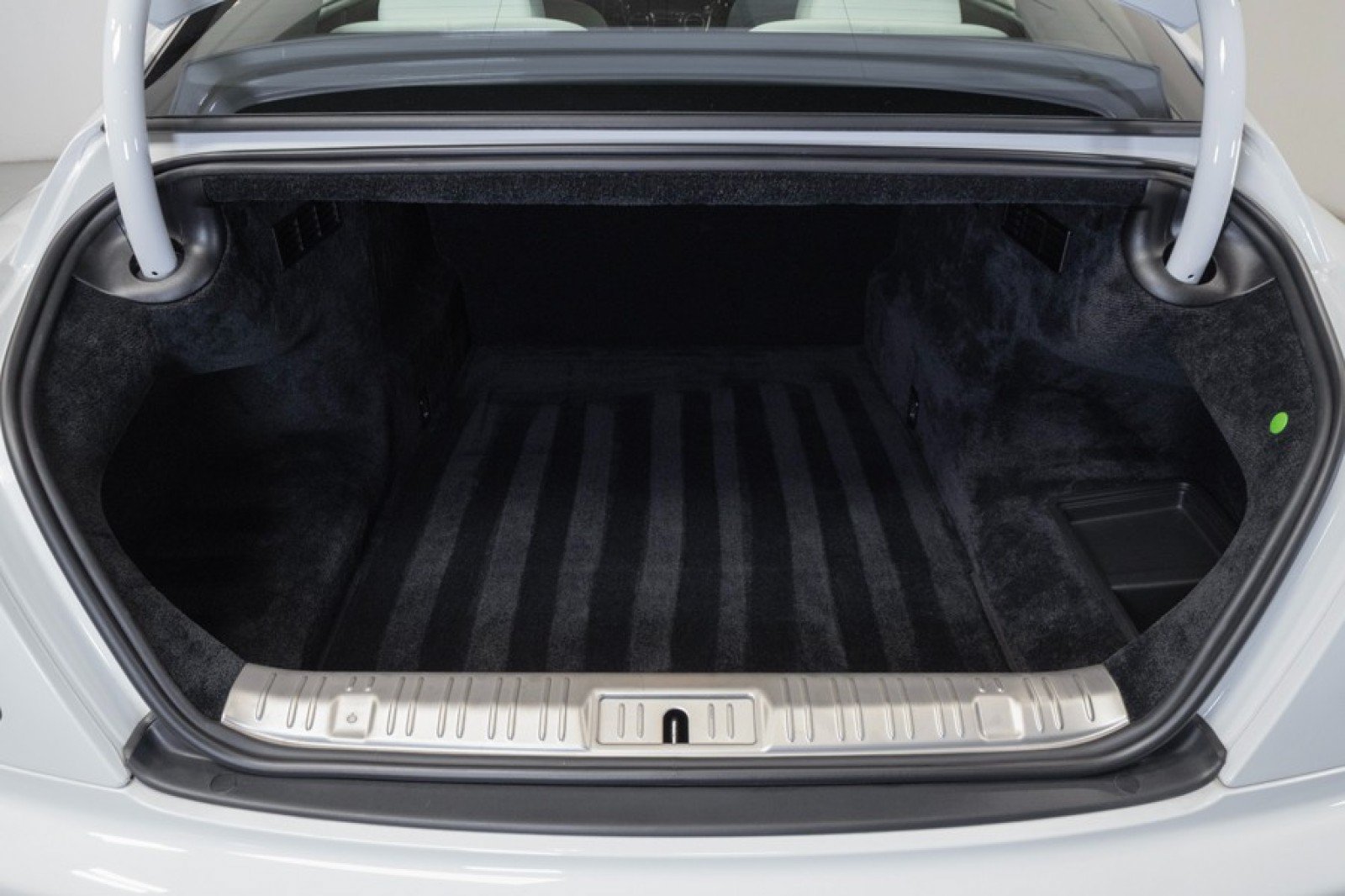 Used 2021 Rolls-Royce Wraith RWD image 63