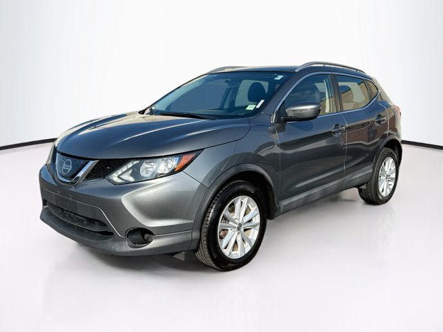 Used 2018 Nissan Rogue Sport SV AWD/4WD image 1