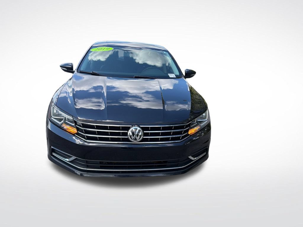 Used 2019 Volkswagen Passat 2.0T Wolfsburg FWD image 8