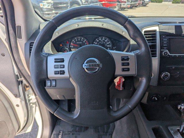 Used 2018 Nissan Frontier SV AWD/4WD image 11