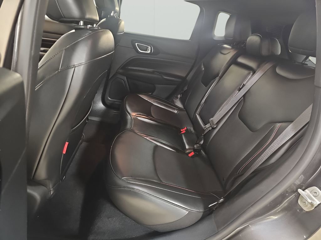 Used 2023 Jeep Compass Trailhawk image 21