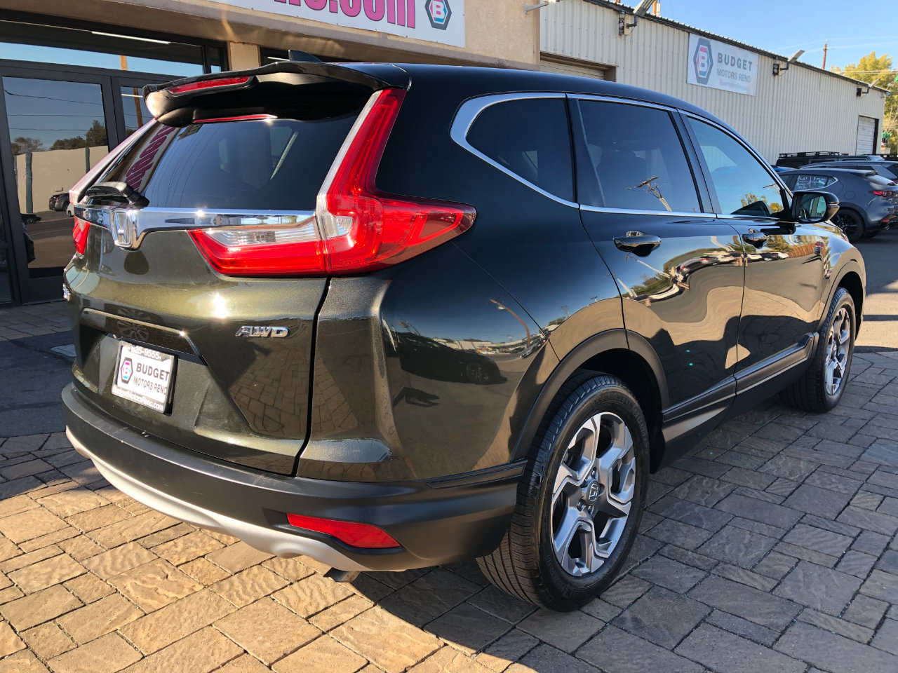 Used 2018 Honda CR-V EX image 2
