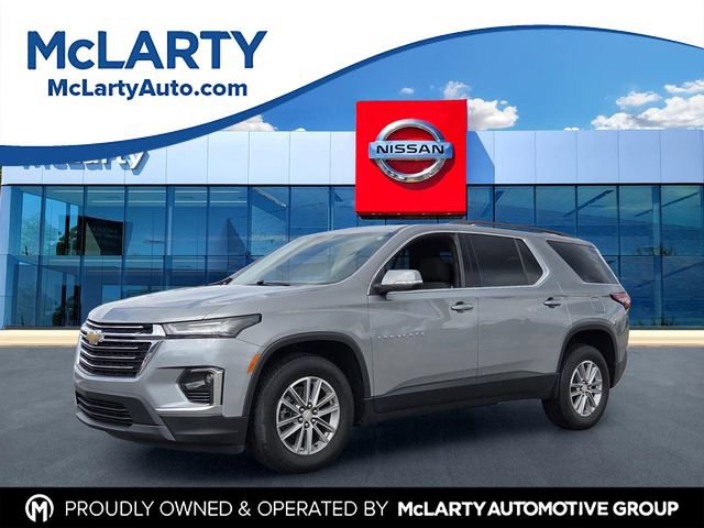 Used 2023 Chevrolet Traverse LT