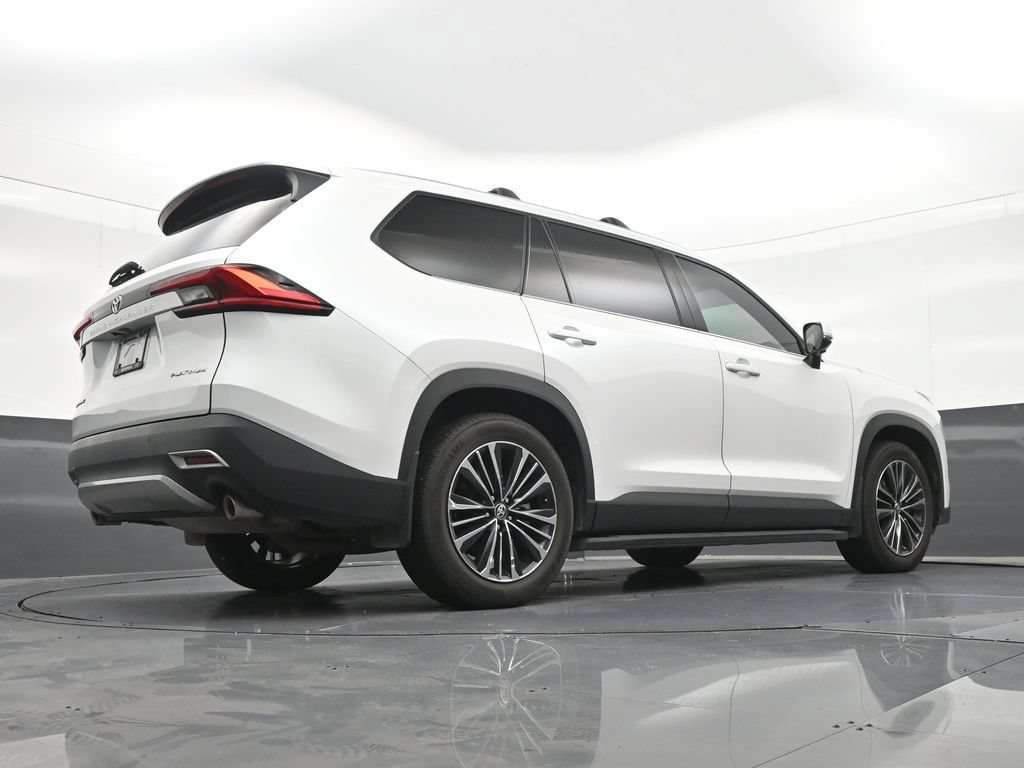 Used 2024 Toyota Grand Highlander AWD Hybrid image 28