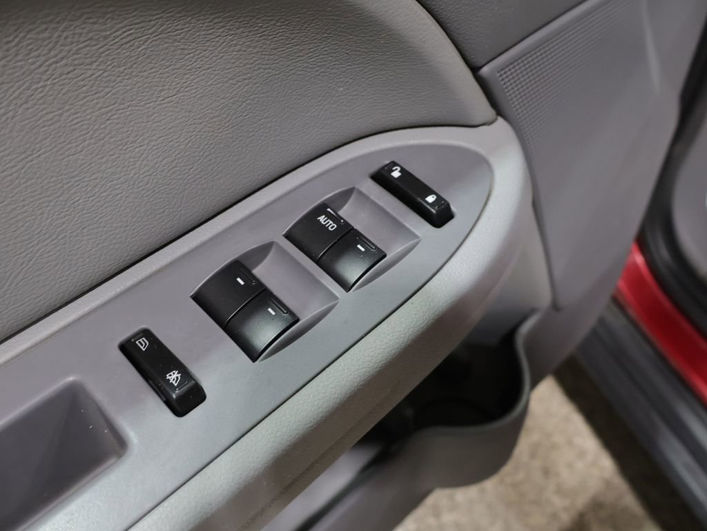 Used 2006 Ford Freestyle SEL image 13