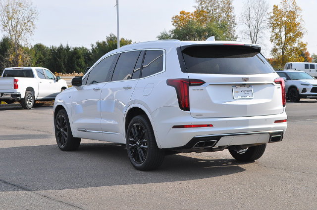 Used 2025 Cadillac XT6 Premium Luxury w/ LPO, Floor Liner Package AWD/4WD image 5