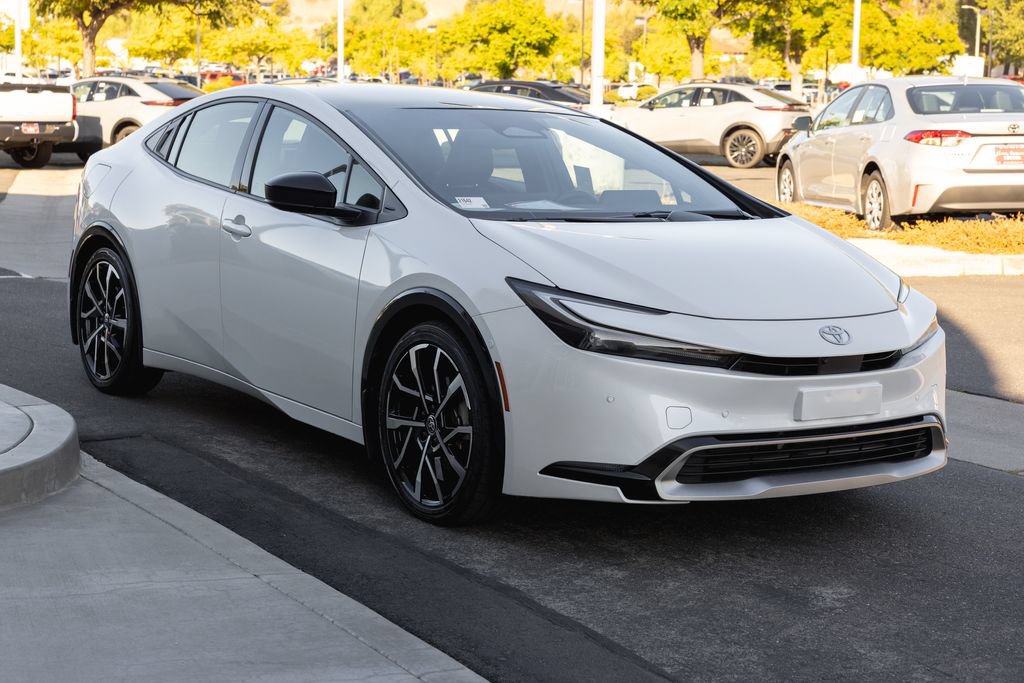 Certified 2024 Toyota Prius Prime Premium w/ Advanced Technology Package FWD image 3