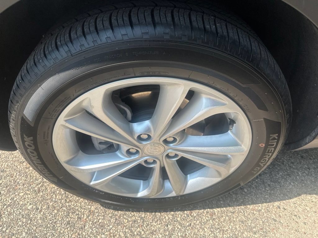 Used 2023 Buick Encore GX Preferred w/ Cold Weather Comfort Package FWD image 26