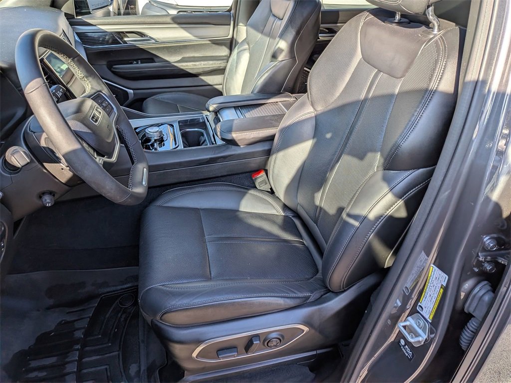 Used 2023 Jeep Wagoneer Series II image 24