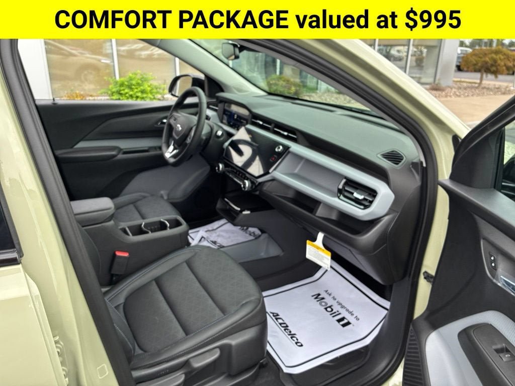 New 2027 Chevrolet Bolt LT w/ Comfort Package FWD image 2