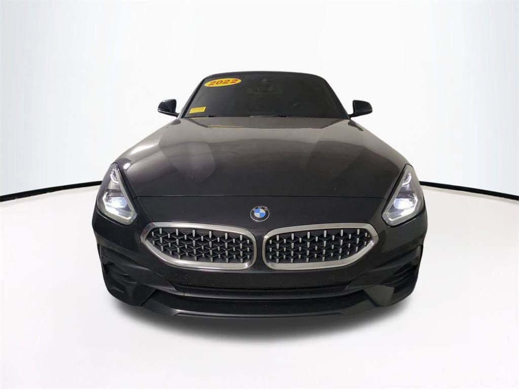 Used 2022 BMW Z4 sDrive30i w/ Driving Assistance Package image 3