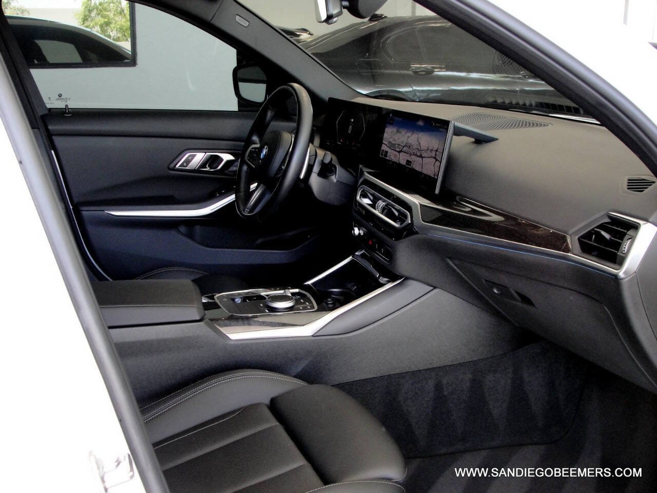 Used 2023 BMW 330i Sedan w/ M Sport Package RWD image 35