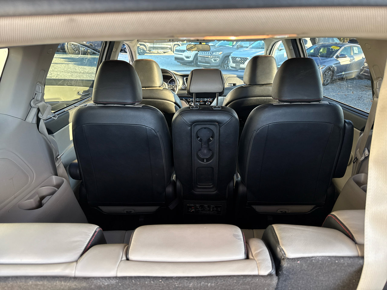 Used 2020 Kia Sedona EX image 18