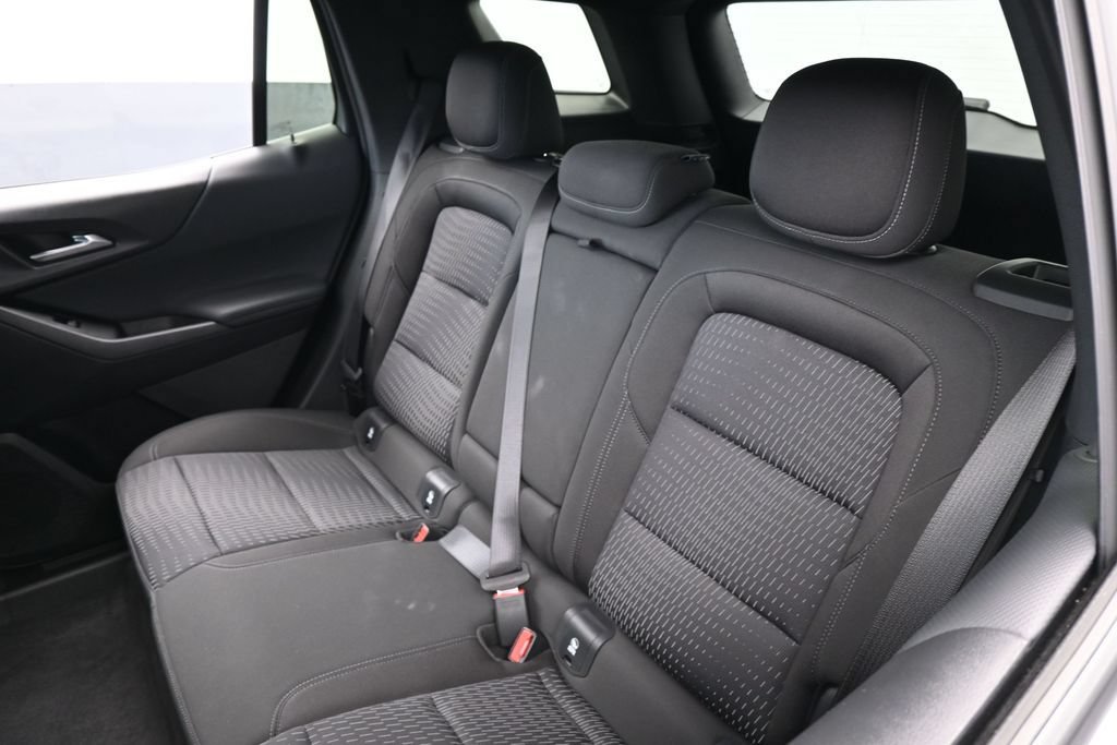 Used 2026 Chevrolet Equinox LT FWD image 37
