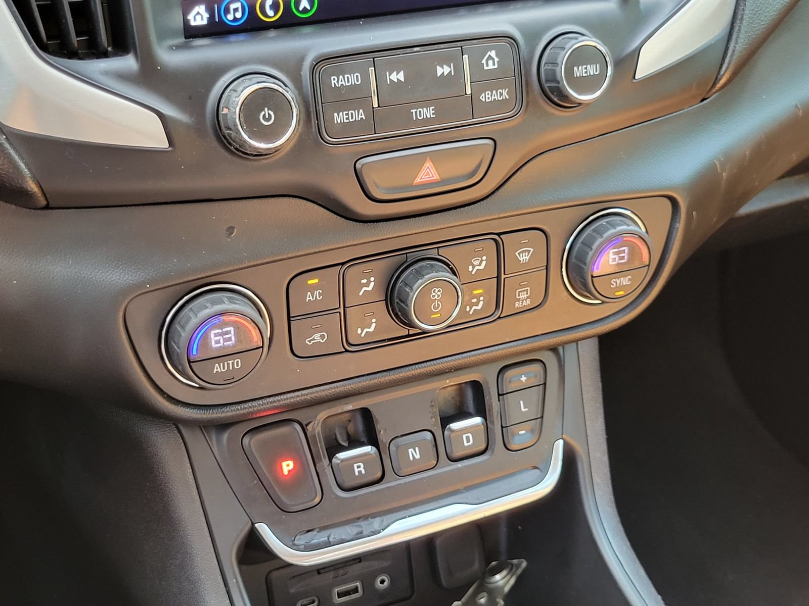 Used 2018 GMC Terrain SLT w/ Preferred Package AWD/4WD image 22