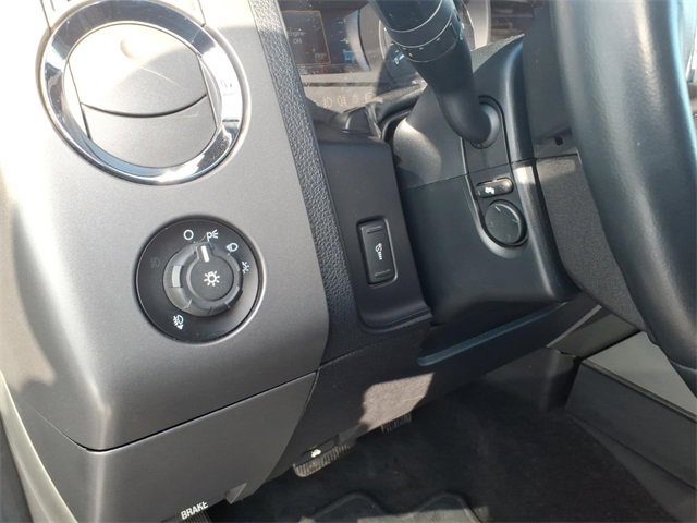 Used 2017 Ford Expedition Max Platinum image 14