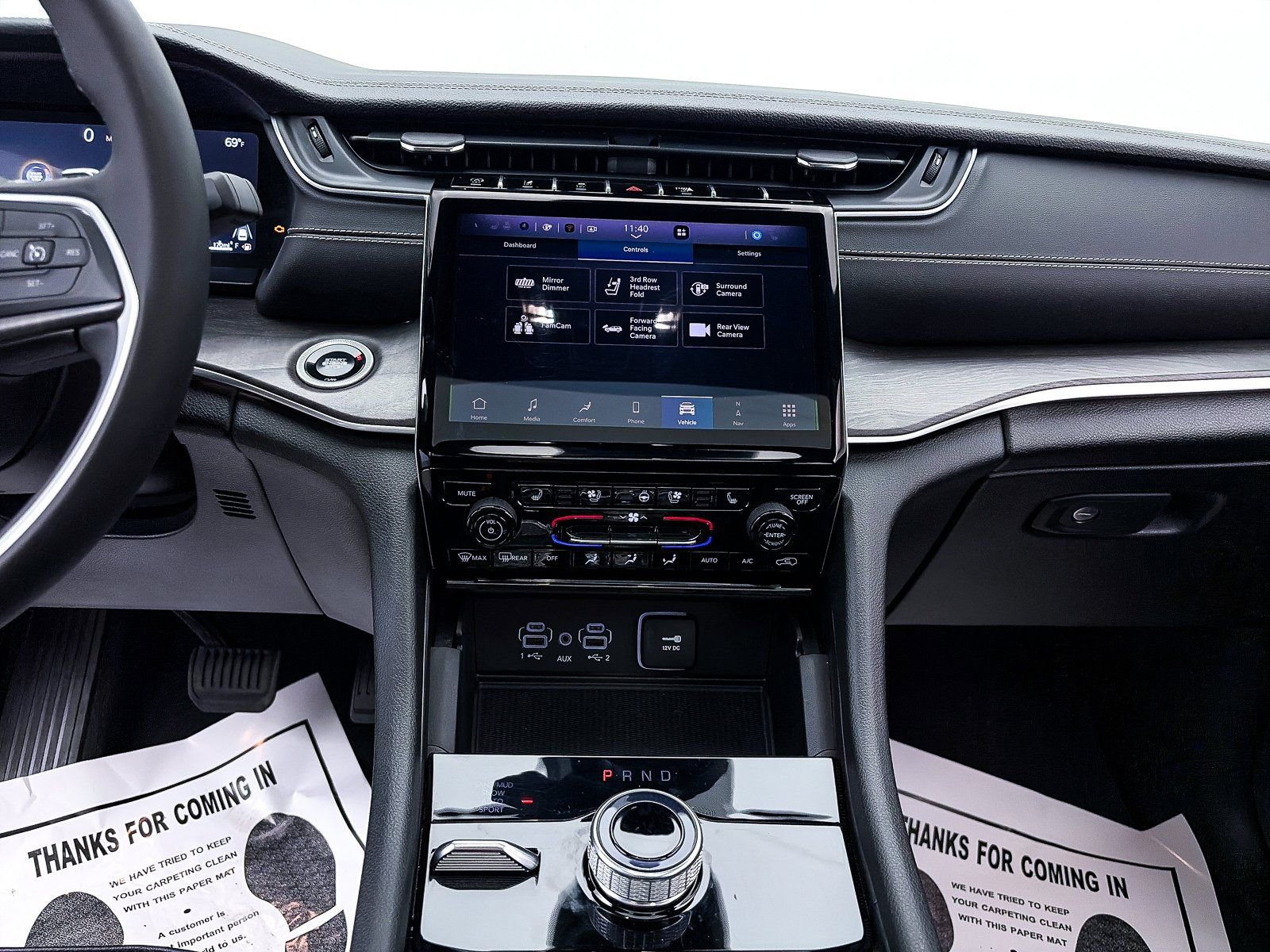 Used 2024 Jeep Grand Cherokee L Limited w/ Luxury Tech Group II image 9