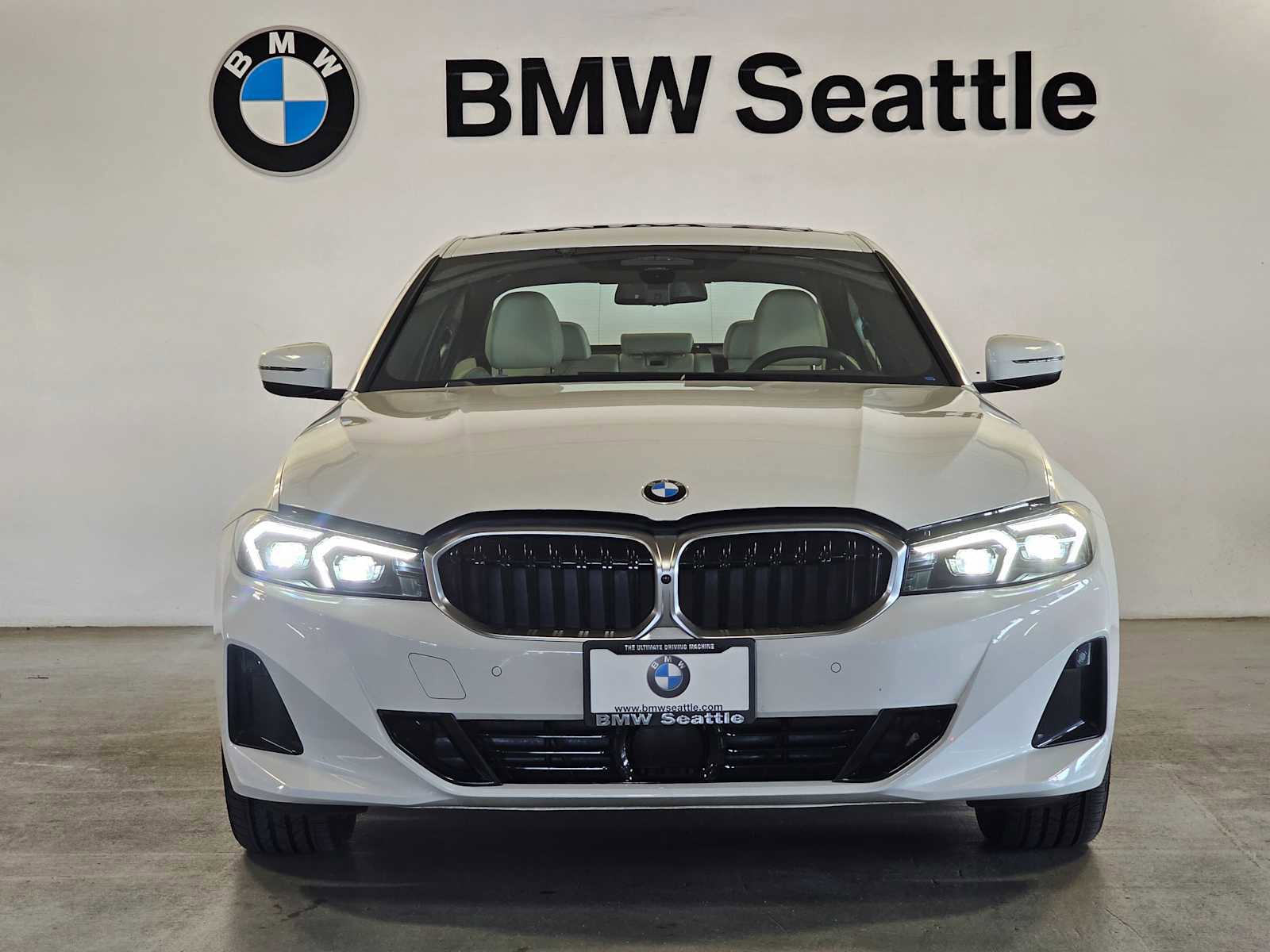 Used 2025 BMW 330i xDrive 330i xDrive w/ Premium Package image 6