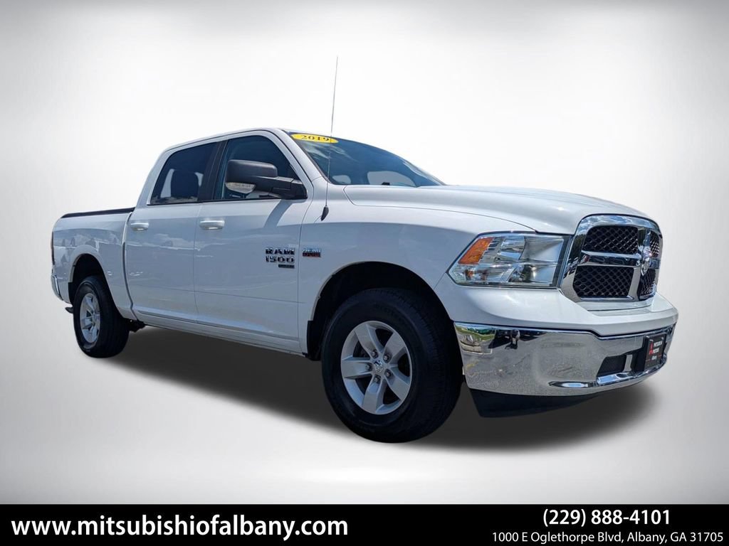 Used 2019 RAM 1500 Classic SLT w/ Luxury Group AWD/4WD video 1