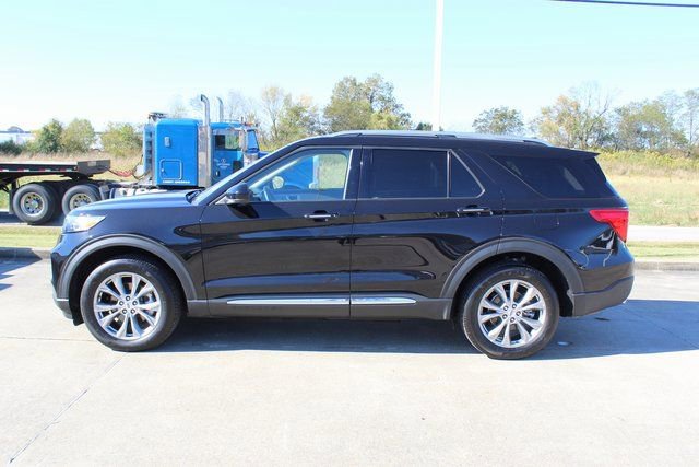 Used 2023 Ford Explorer Limited image 2