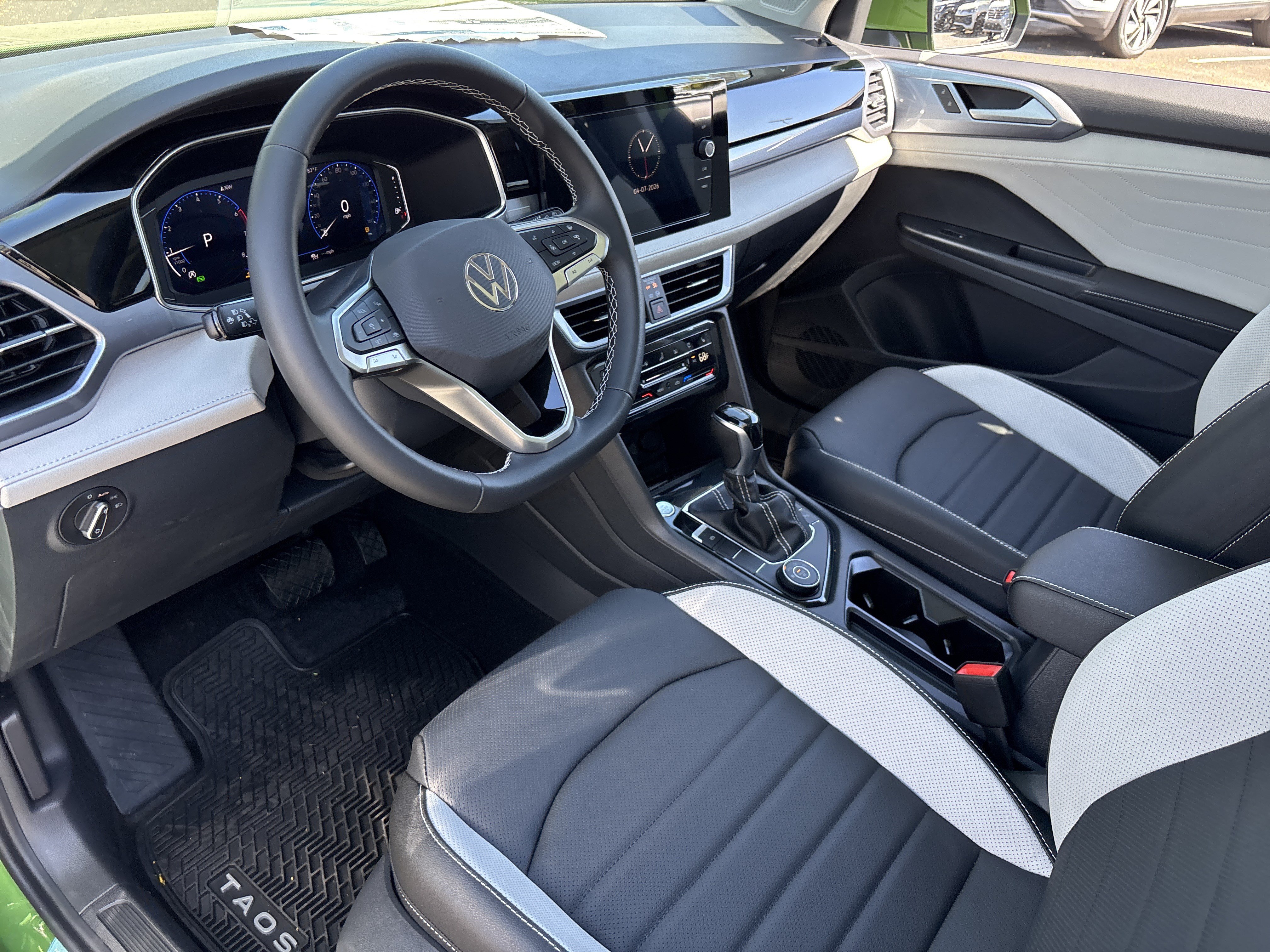 New 2026 Volkswagen Taos SEL AWD/4WD image 15