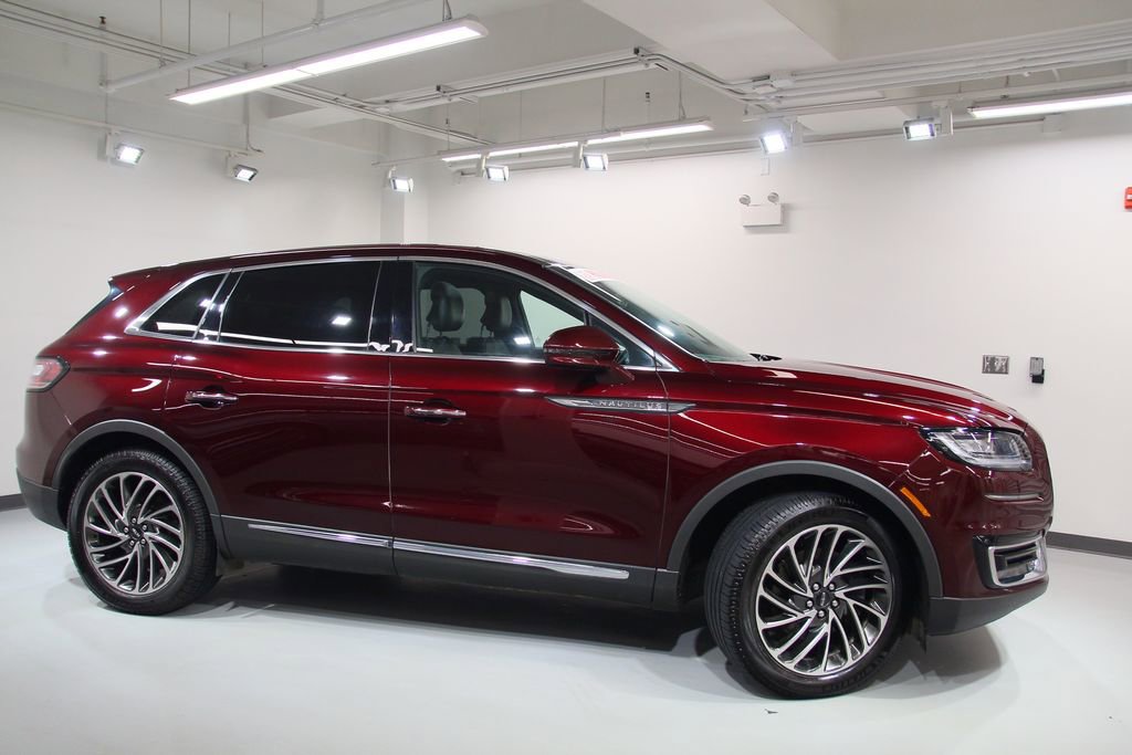 Used 2019 Lincoln Nautilus Reserve w/ Class II Trailer Tow Package AWD/4WD image 12