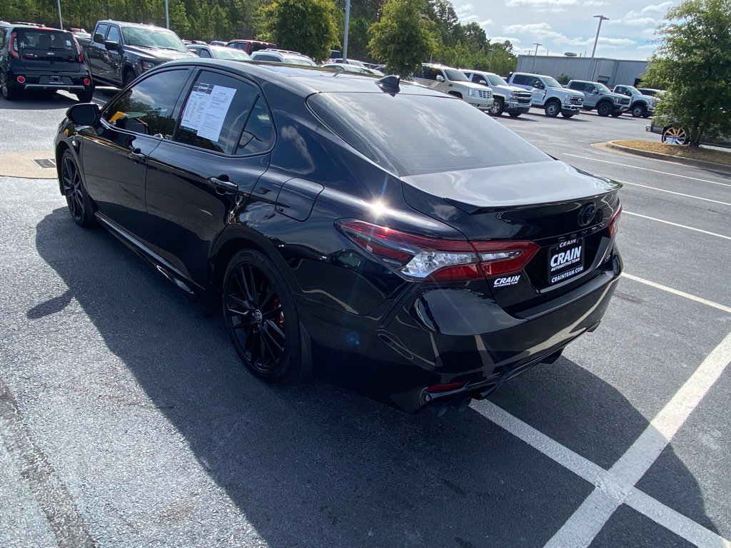 Used 2023 Toyota Camry XSE FWD image 5