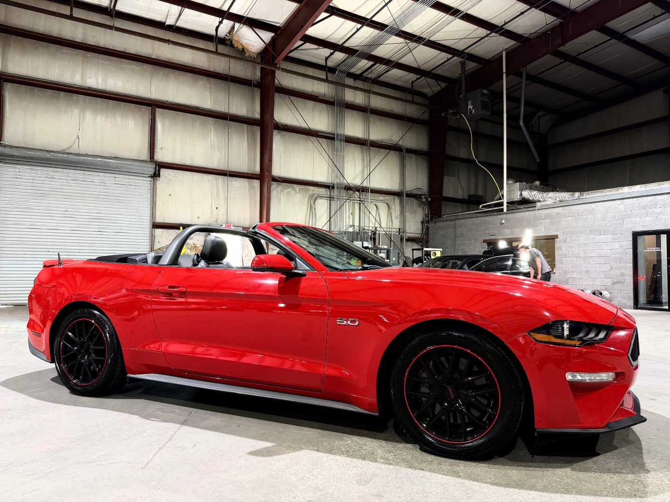 Used 2019 Ford Mustang GT Premium RWD image 3