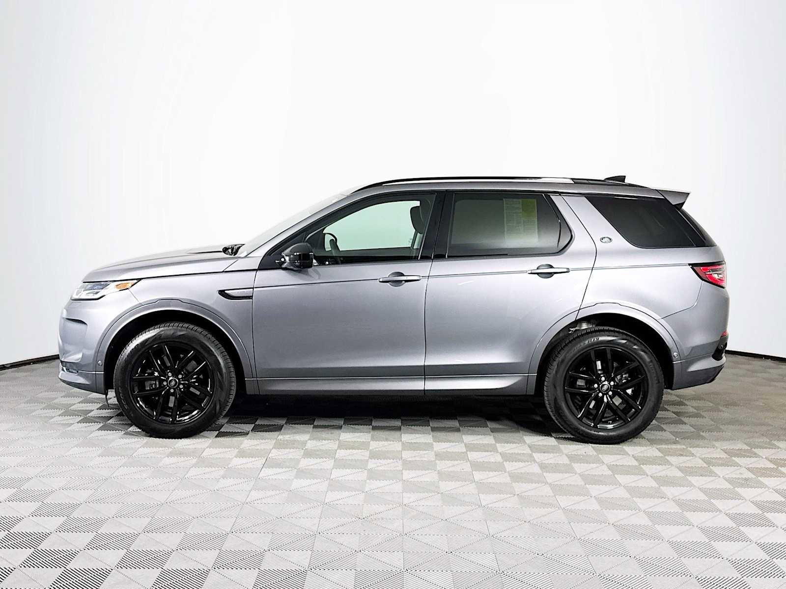 Used 2024 Land Rover Discovery Sport S image 8