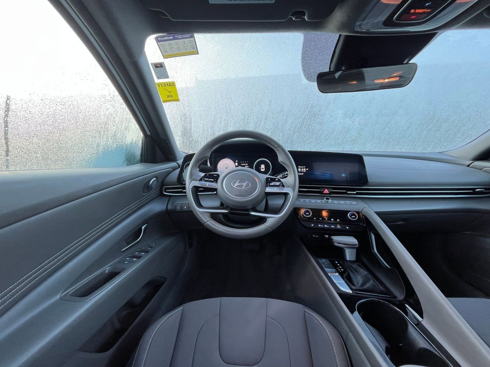Used 2025 Hyundai Elantra SEL image 33