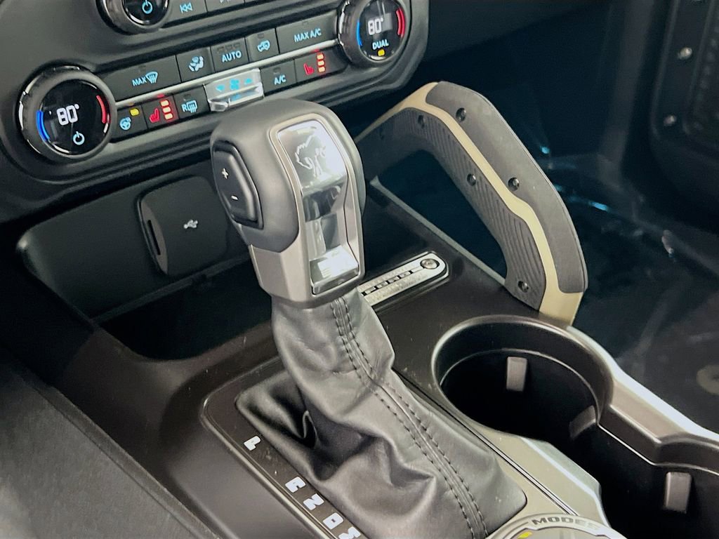 New 2025 Ford Bronco Badlands image 9