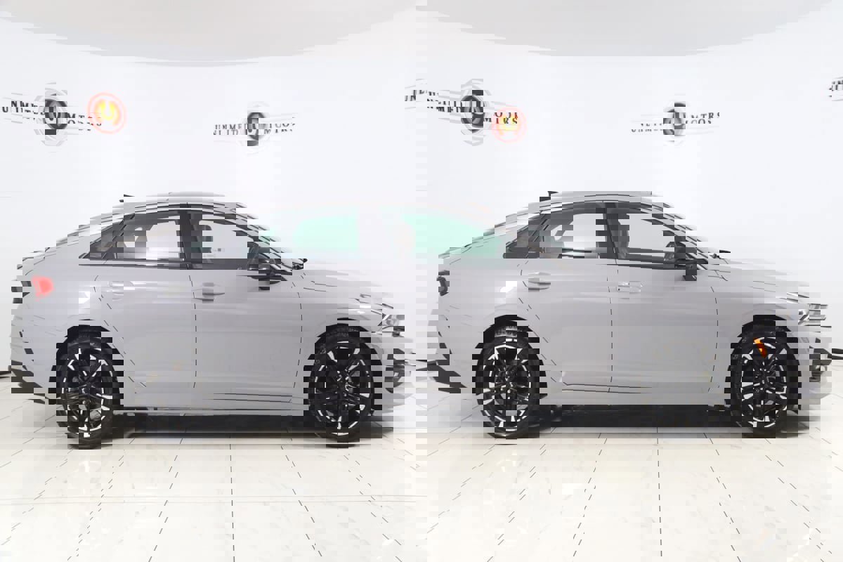 Used 2023 Kia K5 GT-Line image 2